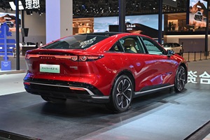 Offerta Speciale: Changan Mazda Ez-6 Ibrida, 5 Porte, 5 Posti, Hatchback Automatica, Guida a Sinistra, 218 CV, 170 km/h, <span class=keywords><strong>Auto</strong></span> Usata - Product Image 2