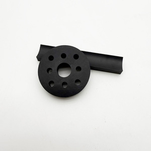 Pièce usinée CNC sur mesure en fibre de carbone pour l'aviation et l'automobile, composant léger et haute résistance - Product Image 3
