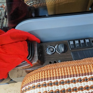 Excavadora Sany 135C de Segunda Mano, Pequeña y de Alto Torque, con Motor Isuzu y Bomba de Engranajes, para Canteras, Construcción de Presas y Proyectos de Excavación Profunda - Product Image 4