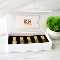 Ensemble de flacons de parfum en verre de oud personnalisés de 5 pièces emballant des boîtes cadeaux magnétiques