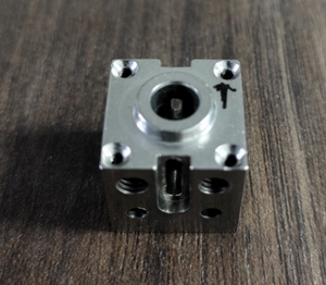 Meilleures pièces en aluminium CNC en acrylique 3D personnalisées en ligne Services d'impression <span class=keywords><strong>AB</strong></span> en métal et plastique en relief pour alliage d'aluminium - Product Image 1