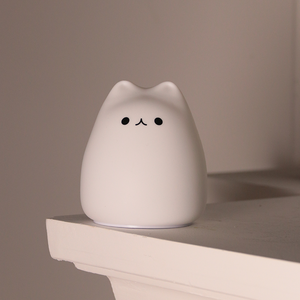 Veilleuse LED en forme de chat à côté de la chambre à coucher Lampe bébé USB en silicone souple - Product Image 2