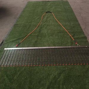 Malla de Alambre Galvanizado Económica Marca SGK de 6 pies x 1.5 pies con Orificios Cuadrados <span class=keywords><strong>para</strong></span> Cuidado del Césped, Nivelación de Arena y Grava, Alambre de 3 mm - Product Image 1