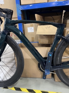 Bicicletta da Corsa TWITTER CYCLONE-3rd (3K ED) WheelTop TX-24S in Fibra di Carbonio - 24 Velocità, Freni a Disco Idraulici, Ruote 700C - Product Image 3