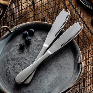 <span class=keywords><strong>Cuchillo</strong></span> profesional 3 en 1 para <span class=keywords><strong>queso</strong></span> de acero inoxidable Esparcidor de mantequilla de metal y esparcidores de <span class=keywords><strong>queso</strong></span> para quesos blandos y crema - Product Image 4