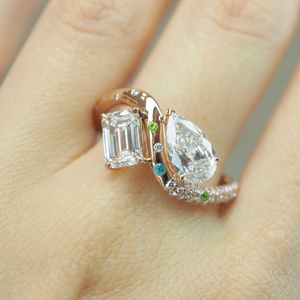 Anillo de Compromiso Toi Et Moi Vintage con Diamante Cultivado en Laboratorio con Corte Esmeralda en Forma de Pera, Certificado por IGI, Anillo de Dos Piedras Cruzadas Personalizado para Novia, Joyería Fina para Mujer - Product Image 4
