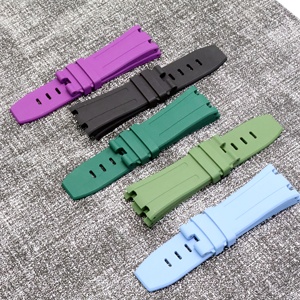 Venta al por mayor Fkm correa <span class=keywords><strong>de</strong></span> <span class=keywords><strong>reloj</strong></span> <span class=keywords><strong>de</strong></span> goma para <span class=keywords><strong>Audemars</strong></span> <span class=keywords><strong>Piguet</strong></span> AP 26470/26480/26170/15710 28mm correa <span class=keywords><strong>de</strong></span> <span class=keywords><strong>reloj</strong></span> - Product Image 2