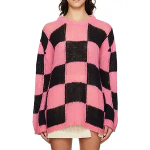 2024 OEM ODM fabbrica Custom primavera autunno rosa leggero traforato a blocchi di colore maglia intarsio a scacchi per le donne