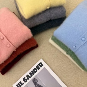 Cárdigan <span class=keywords><strong>de</strong></span> <span class=keywords><strong>punto</strong></span> suave <span class=keywords><strong>de</strong></span> alta calidad con cuello redondo y elegante abertura - Product Image 3