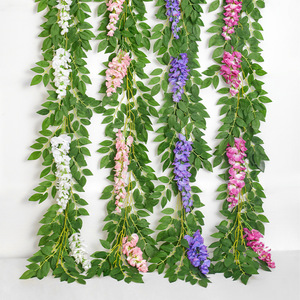 Fausse guirlande de glycine artificielle décorative, plante verte suspendue en soie plastique pour plafond, style rustique naturel - Product Image 1
