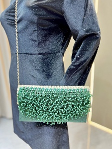Borsa a tracolla di lusso 2026 con perle, catena e nappe, borsa a busta scintillante in raso, firmata, per feste - Product Image 5