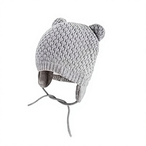 Bonnet rayé 100 % acrylique, bonnet d'hiver en tricot pour homme, style décontracté, design bicolore noir et blanc, taille adulte unisexe - Product Image 1