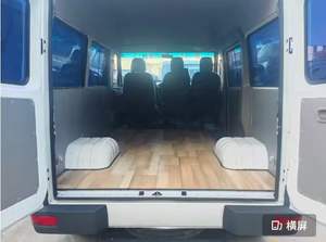 <span class=keywords><strong>Iveco</strong></span> <span class=keywords><strong>Daily</strong></span> Usada, Modelo 2023, Vehículo Multiusos de Pasajeros, Distancia Entre Ejes Corta, Techo Mediano, Neumáticos Dobles Traseros, Furgoneta - Product Image 4