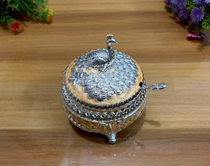 Boîte à sucre moderne en bois et argent de Chine, artisanat allemand, pour la décoration intérieure et la présentation sur table - Product Image 1