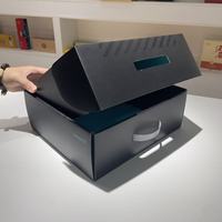 Grandes boîtes rigides noires pliables et personnalisées à fermeture magnétique Vêtements pour femmes Boîte cadeau en carton d'expédition en papier gaufrage revêtement UV
