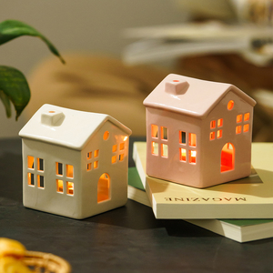 Porte-bougie en céramique Love Cottage, porte-bougie chauffe-plat Cozy House, petite cabane d'amour, porte-bougie de Noël - Product Image 2