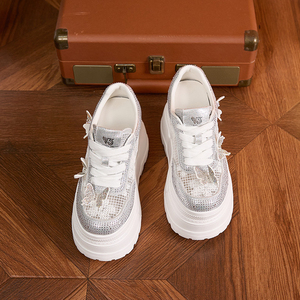 Zapatillas Deportivas Blancas de Malla Transpirable para Mujer, Verano 2026, Plataforma de 10CM, Suela Gruesa, Tacón Integrado, Estilo Casual y Deportivo, de Caña Baja - Product Image 3