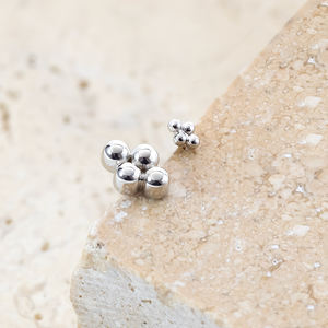 Brincos de Cartilagem Helix em Ouro Sólido 14K Sem Rosca, Estilo Trendy, com Bola de Ouro, Piercing Labret com Base Plana - Product Image 5