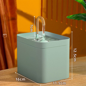 <span class=keywords><strong>Fontaine</strong></span> d'<span class=keywords><strong>eau</strong></span> automatique pour animaux domestiques Conception de bouteille solide portable <span class=keywords><strong>à</strong></span> bas <span class=keywords><strong>prix</strong></span> pour une utilisation intérieure et extérieure pour les aliments pour animaux - Product Image 6