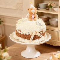 Peluche Ours Gâteau Personnalisé, Jouet en Peluche Doux, Poupée Dessin Animé, Adorable Oreiller Ours Dessert pour Cadeau d'Anniversaire et Ornement Décoratif