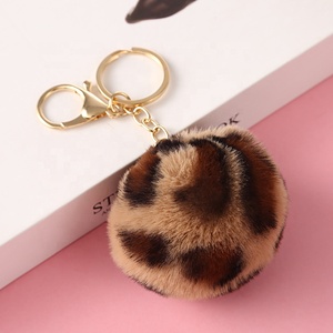 <span class=keywords><strong>Porte</strong></span>-clés <span class=keywords><strong>Pompon</strong></span> en Fourrure Multicolore de 8 cm de Diamètre en Gros, Pendentifs Mignons pour Sac, Accessoires pour Sacs de Femme et Clés de Voiture - Product Image 4