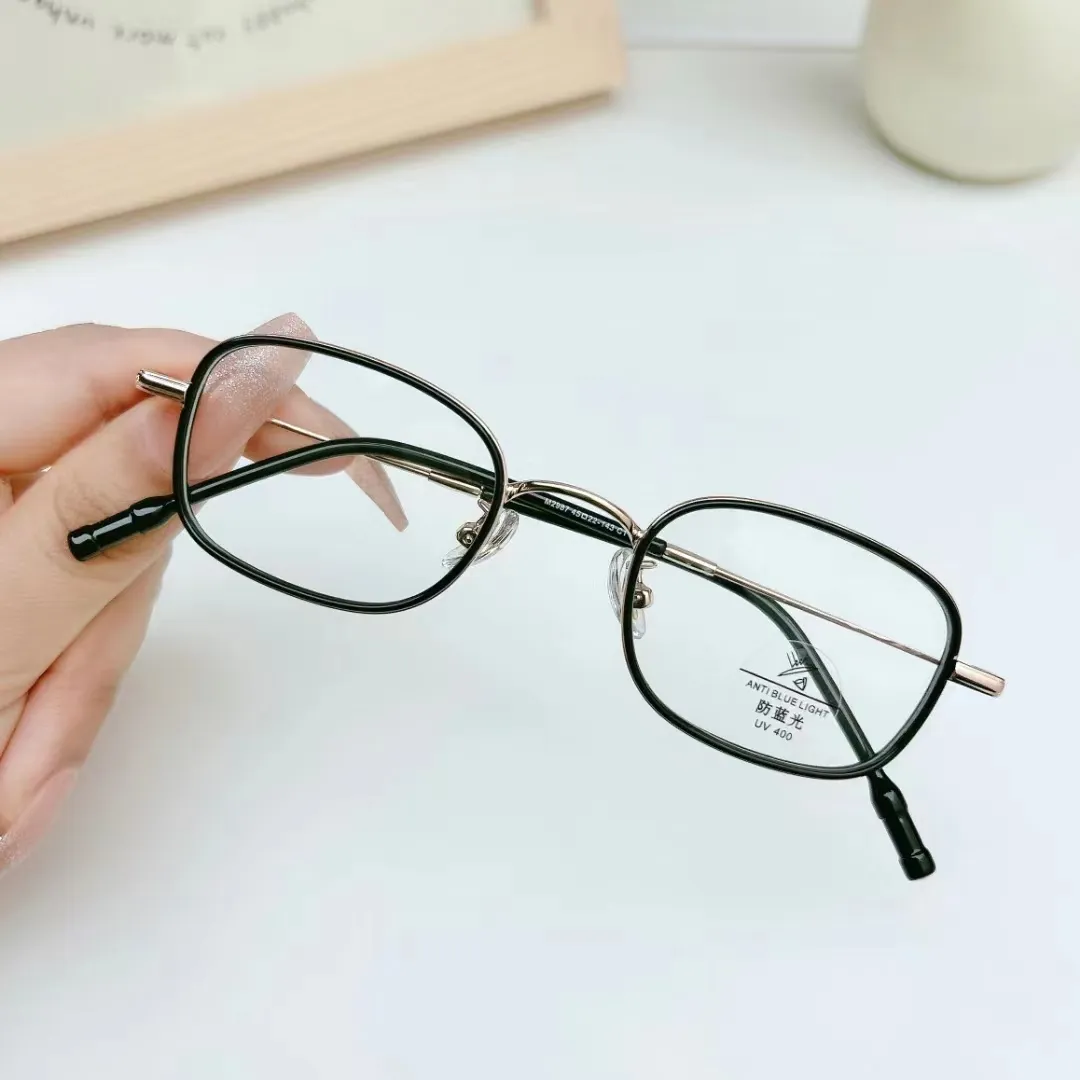 Monture de lunettes populaires de haute qualité, lunettes rétro anti-bleu polygone, stock