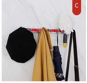 Support mural pour balai et serpillière d'intérieur, pour le <span class=keywords><strong>rangement</strong></span> des outils de nettoyage à domicile, avec 3 crochets antirouille pour la cuisine et la salle de bain - Product Image 4