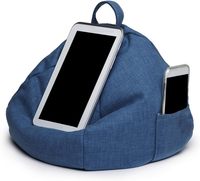 Support de tablette multi-angles pour lit et canapé |   Support universel pour iPad en forme de pouf avec poche latérale |   Doux