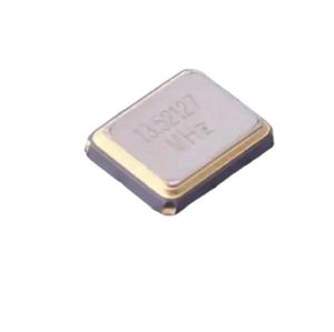 TAXM13.52127M4RLBDDT2T Oscillateur à cristal passif original 13.52127MHz 10ppm 20pF, Approvisionnement immédiat, Service de liste BOM - Product Image 1