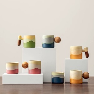 Set di <span class=keywords><strong>Tazze</strong></span> <span class=keywords><strong>da</strong></span> Tè e Caffè in Ceramica Imperial Palace Wenchuang a Quattro Colori, 85ml, Confezione Regalo, Graziosa Tazzina in Ceramica con Supporto in Legno - Product Image 3