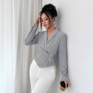 Nouveau chemisier à motif printemps 2026 avec boutons métalliques irréguliers et bande décorative pour <span class=keywords><strong>femme</strong></span> - Product Image 5