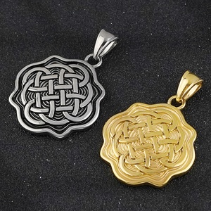 Collar con Colgante de Acero Inoxidable Estilo Retro, Amuleto para Hombre, Diseño Hueco, Estilo Hip Hop, Venta al Por Mayor - Product Image 2