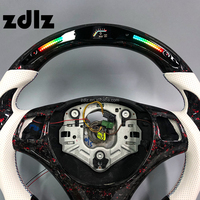 Volant en cuir perforé blanc personnalisé avec LED et fibre de carbone forgée pour BMW E36 E90 E92 E70 E84 E85 E89 E60 E39 2015 2017