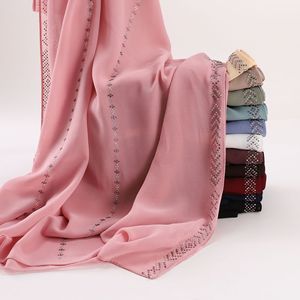 CCY Vente en gros Grande écharpe en mousseline de soie pour femmes Hijab musulman en diamant Shaw Hijabs en mousseline de soie avec strass - Product Image 5