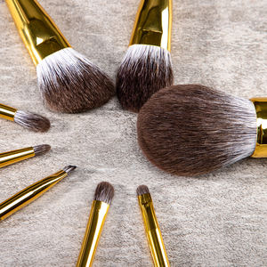 Ensemble de pinceaux de maquillage pour le visage de haute qualité, 8 pièces, logo personnalisé, poils naturels de renard des neiges, manche en bois, pinceau éventail pour le visage et les yeux - Product Image 3