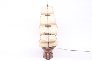GIA NHIEN Maquette artisanale haut de gamme en bois HMS VICTORY avec éclairage, bateau à voile historique, pour décoration de maison, bureau et cadeaux d'entreprise - Product Image 2