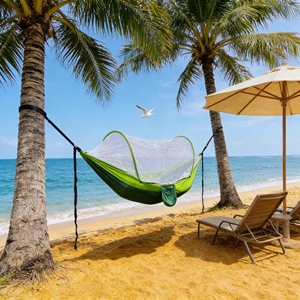 Hamaca Impermeable y Resistente al Viento con Diseño Cerrado, Nailon Resistente al Agua y Puerta de Malla con Cremallera - Product Image 2