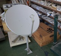 61KU-1 Antena de Internet por satélite Antena de Torre Wifi Antena de plato universal montada en tierra/pared