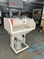 Machine à pulvériser de la colle à base d'eau pour chaussures en cuir pneumatique automatique de bonne qualité, machine à pulvériser de la colle blanche