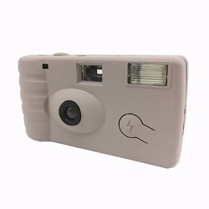 Cámaras desechables C41 con carcasa de plástico y adhesivos, para uso doméstico y exterior, con rollos de película a color, estilo retro, de apuntar y disparar. - Product Image 5