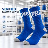 Chaussettes de sport personnalisées OEM ODM avec logo, faible MOQ, chaussettes athlétiques côtelées avec bout et talon contrastants pour l'entraînement de basketball et de football