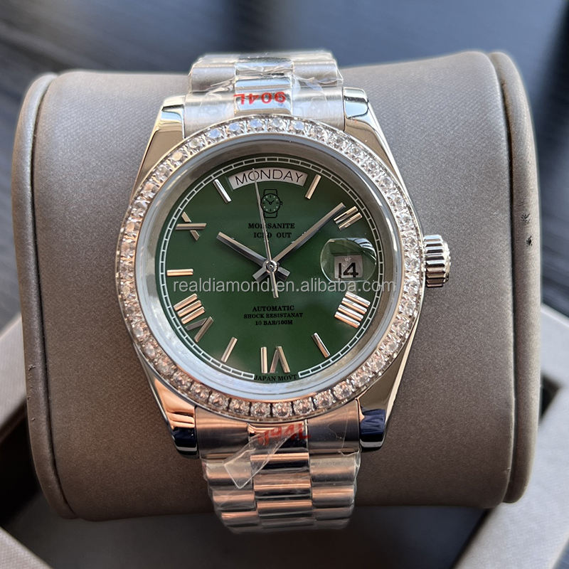 สีเขียว