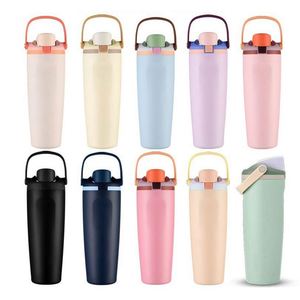 Bouteille d'eau en acier inoxydable de 30 oz avec logo personnalisé, double paroi, isolée sous vide, bouteille de sport avec poignée mousqueton - Product Image 1