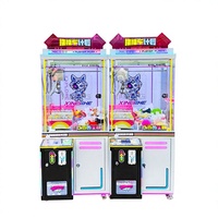 Machine à griffes premium avec poussoir de prix, grue à poupées multi-modes et éclairage néon LED pour zones de jeux vidéo et d'amusement