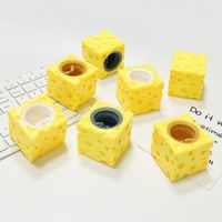 Jouet anti-stress mignon en forme de souris de fromage, jouet à presser en plastique, jouet de bureau pop-up, cadeau