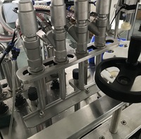 Ligne d'emballage automatique de machine d'étiquetage de bouchage de remplissage de petites bouteilles de colle adhésive