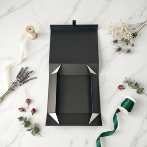 Boîte rigide noire haut de gamme <span class=keywords><strong>à</strong></span> <span class=keywords><strong>clapet</strong></span>, gaufrage, revêtement UV, matériaux recyclés écologiques, doublure en éponge, personnalisation disponible, beauté - Product Image 1