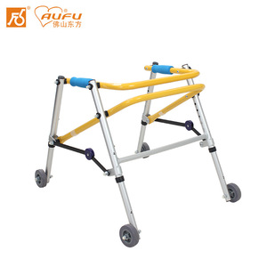 Marche-bébé AUFU FS9121L-B réglable en hauteur pour enfants de 0 à 14 ans avec roues - Product Image 1