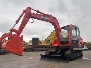 Mini-excavatrice Doosan DX80 d'occasion à vendre / Excavatrice économique pour petits projets - Product Image 2