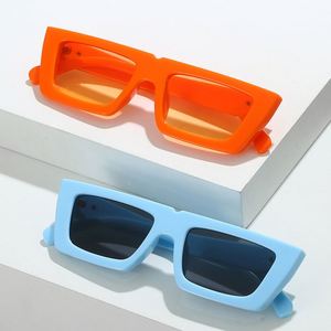Lunettes de soleil rectangulaires personnalisées couleur bonbon, protection UV400, petites lunettes carrées colorées pour hommes et femmes - Product Image 4